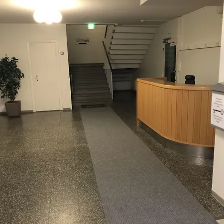 Budget Easystay Hotel 2*