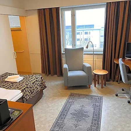 Budget Easystay Hotel 2*